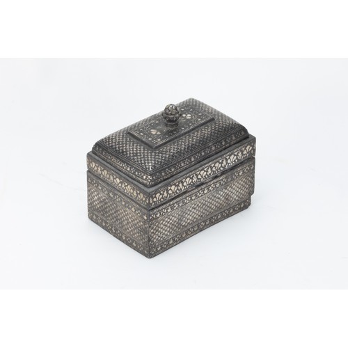 195 - An Islamic Indian Bidriwear Inkwell from the 18-19th Century.

H: Approximately 10cm
L: Approximatel... 