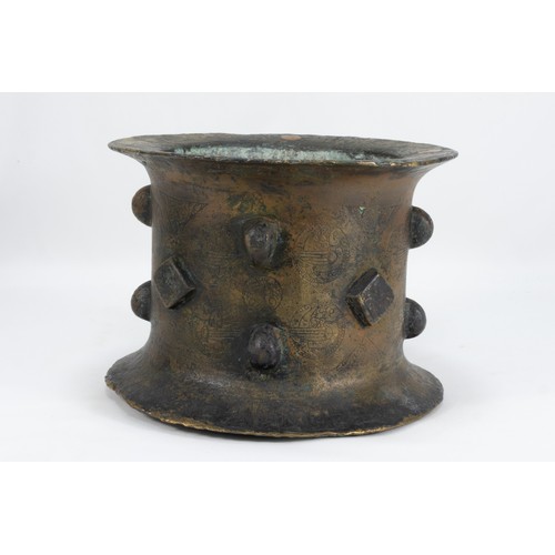 167 - A Large Islamic Bronze Mortar from the 12th Century.

D: Approximately 20.5cm
H: Approximately 15cm