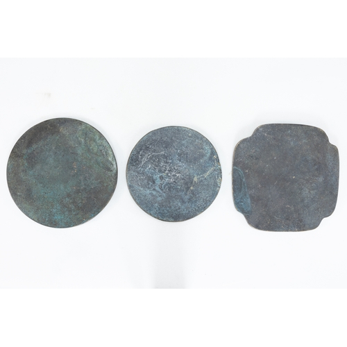 3 - **NO RESERVE**

A Lot of 3 Chinese Bronze Mirrors Probably Han Dynasty.

Approximately 7.8cm, 6.6cm ... 