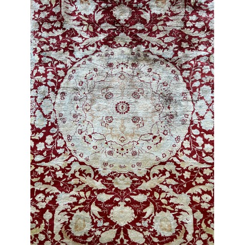 72 - An Extremely Fine Persian Silk Tabriz Haji Jalili Rug from Circa 1880s.

Warp: Silk
Weft: Silk
Pile:... 