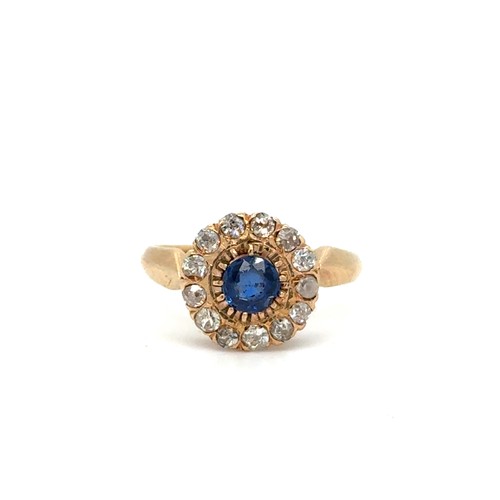 114 - A Continental Natural Sapphire & Diamond Ring Set on 18 Carat Gold Early 20th Century. 

3.9g