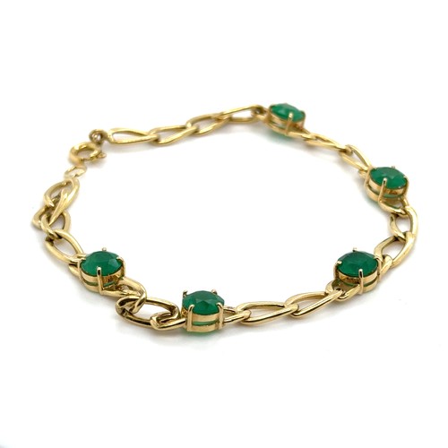 118 - A Brazilian Emerald and 18 Carat Gold Bracelet, Circa 1980's.

5.8g