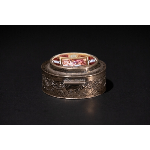 22 - An Austrian Silver & Enamel Snuff or Patch Box, Early 20th Century.

D: Approximately 4.5cm
H: Appro... 