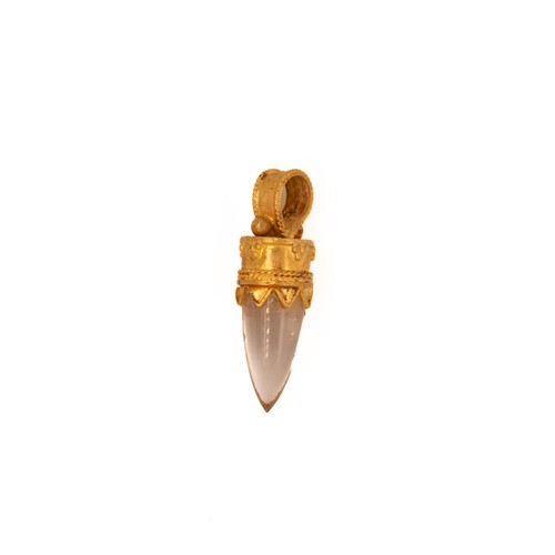 30 - A Roman Gold Pendant with Crystal Point.

A Roman pendant featuring a pointed crystal held in place ... 