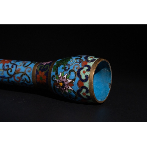 80 - A Chinese Cloisonné Enamel Cylindrical Brush Holder, 19th Century.

A Chinese Cloisonné enamel brush... 