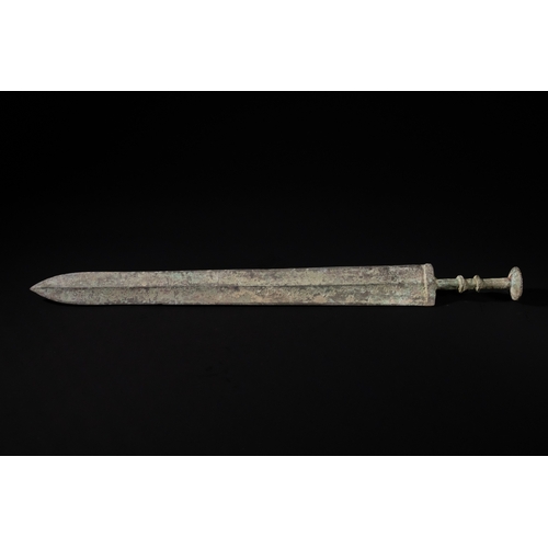342 - A Chinese Bronze Sword, Possibly Warring States / Western Han Dynasty - A Chinese Bronze Sword, poss... 