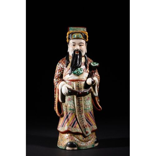 294 - A Chinese Famille Rose Porcelain Figure of Lu Xing, Early 20th Century - A Chinese Famille Rose porc... 