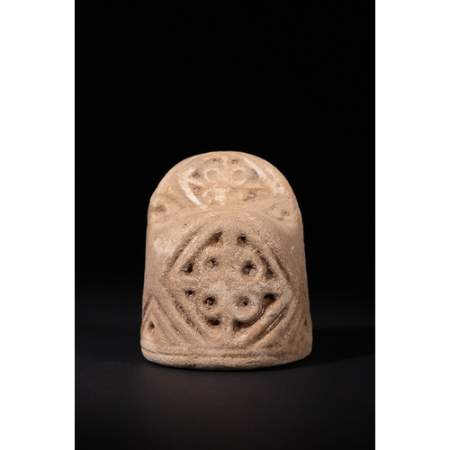 7 - A Central Asian Islamic Terracotta Chess Piece, Possibly 17th/18th Century - A Central Asian Islamic... 