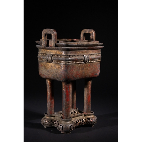 300 - A Chinese Archaistic Bronze Fang Ding Censer, Xuande Mark - A Chinese archaistic bronze fang ding ce... 