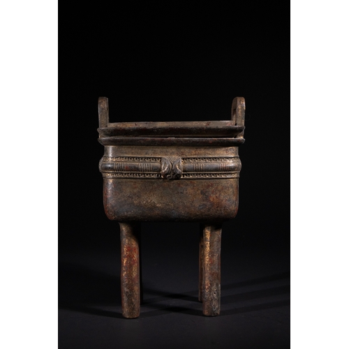 300 - A Chinese Archaistic Bronze Fang Ding Censer, Xuande Mark - A Chinese archaistic bronze fang ding ce... 
