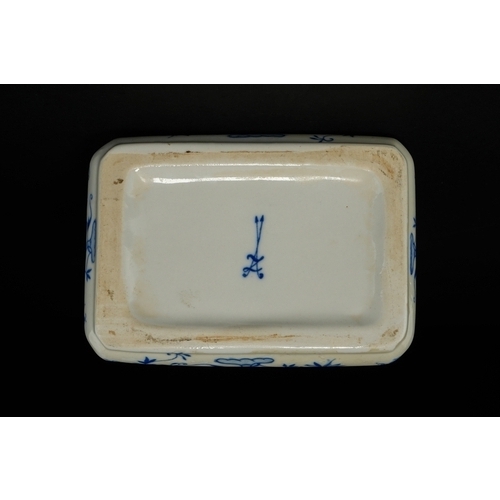 48 - A German Meissen-Style Blue and White Porcelain Lidded Box with White Metal Mounts, Late 19th-Early ... 