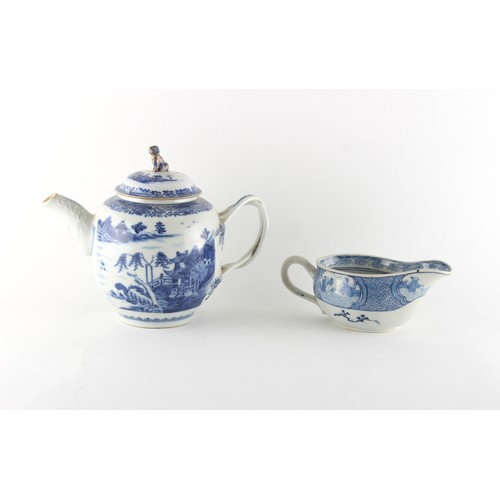 35 - Property of a lady, a private collection formed in the 1980's and 1990's - an 18th century Chinese b... 