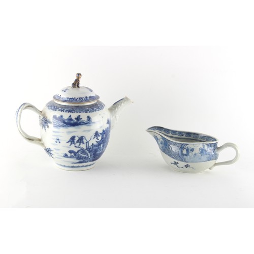 35 - Property of a lady, a private collection formed in the 1980's and 1990's - an 18th century Chinese b... 