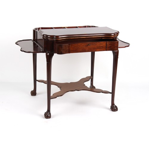 320A - Property of a gentleman - a very good quality late 19th / early 20th century solid mahogany dressing... 