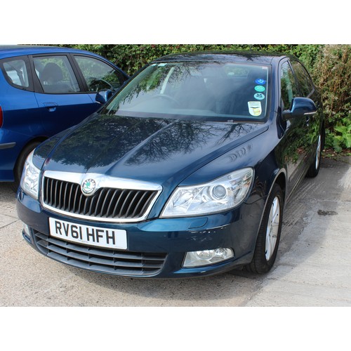 545 - Property of a deceased estate - car - Skoda Octavia Elegance, 1.4 petrol, September 2011, manual, La... 