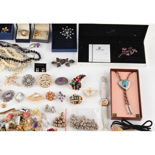 78 - Property of a lady - a box containing assorted costume jewellery.