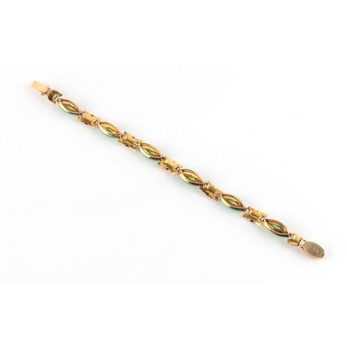 58 - A 14ct yellow gold chrysoprase link bracelet, 6.7ins. (17cms.) long.