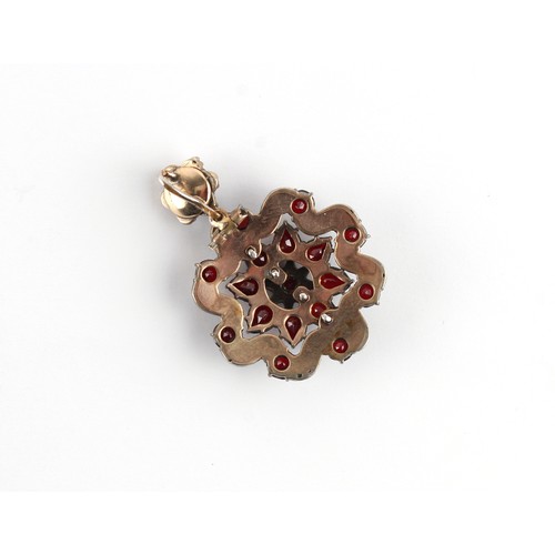 37 - A 19th century garnet pendant, 37mm (overall).