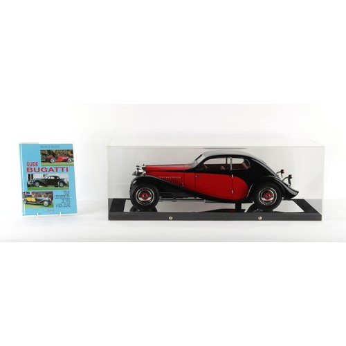 283 - Property of a lady - a Pocher 1:8 scale model K86 Bugatti 50T Superprofile (1932), in case with mirr... 