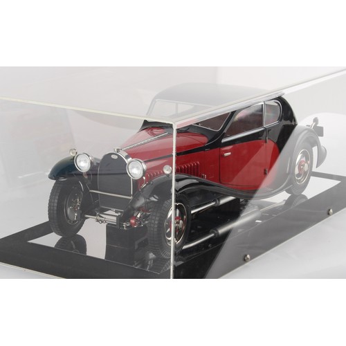 283 - Property of a lady - a Pocher 1:8 scale model K86 Bugatti 50T Superprofile (1932), in case with mirr... 