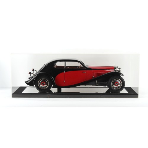 283 - Property of a lady - a Pocher 1:8 scale model K86 Bugatti 50T Superprofile (1932), in case with mirr... 