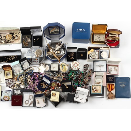 79 - Property of a deceased estate - a box containing assorted costume jewellery & watches; together with... 