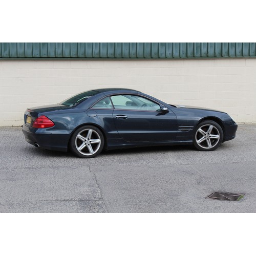 372 - Property of a deceased estate - car - Mercedes SL350, 2004, petrol, automatic, black, 97,065 miles, ... 