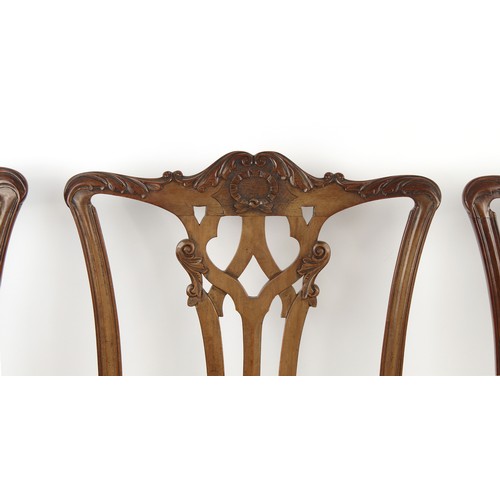 336 - Property of a lady - an early 20th century Chippendale style mahogany oval telescopic extending dini... 