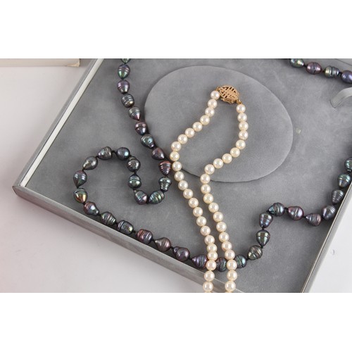 121 - Property of a lady - a cultured pearl single strand necklace, the uniform pearls approximately 6.3-6... 