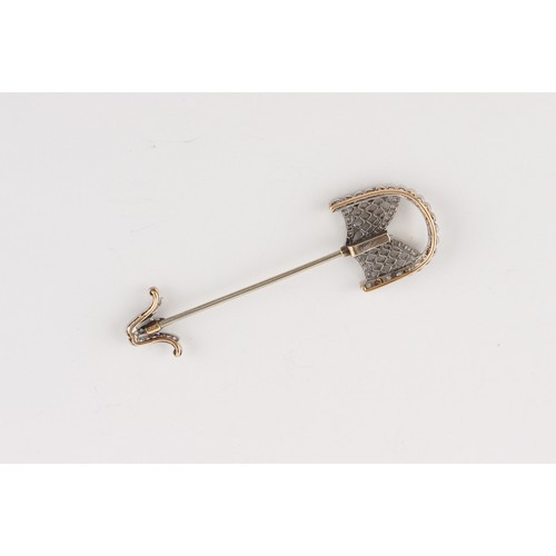 61 - An early 20th century Belle Epoque diamond jabot pin, 64mm long.