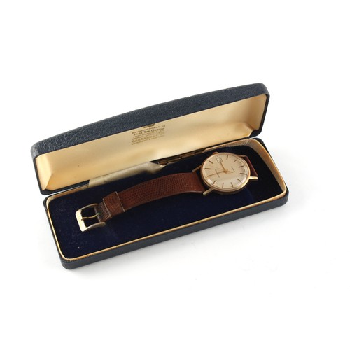 21 - Property of a gentleman - a gentleman's Garrards 9ct gold cased quartz wristwatch with date aperture... 