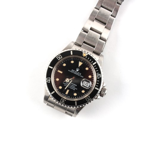 19 - Property of a gentleman - a gentleman's Rolex Submariner Oyster Perpetual Date wristwatch, model 168... 