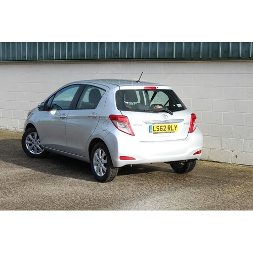 391 - Property of a deceased estate - car - Toyota Yaris 1.3 VVT-I, silver, petrol, manual, 4-door, regist... 