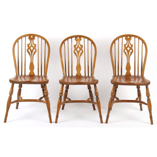 201 - Property of a lady - a set of six reproduction elm & ash Windsor chairs including one carver, with t... 