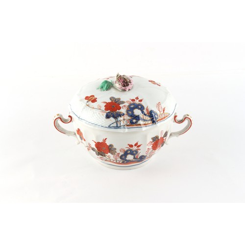 254 - An 18th century English porcelain Japan pattern sugar bowl or rose bowl and cover, the cover with os... 