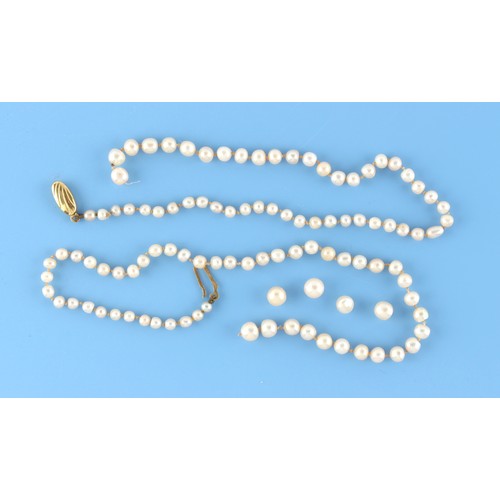 50 - Property of a lady - a natural saltwater pearl necklace, the 105 pearls graduated from 3.4mm to 6.1m... 