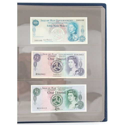 134B - Property of a deceased estate - a collection of bank notes - a collection of Great Britain (England,... 