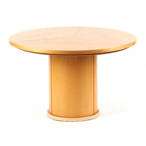 292 - Property of a gentleman - a Danish Skovby SM33 maple circular topped extending dining table with pat... 