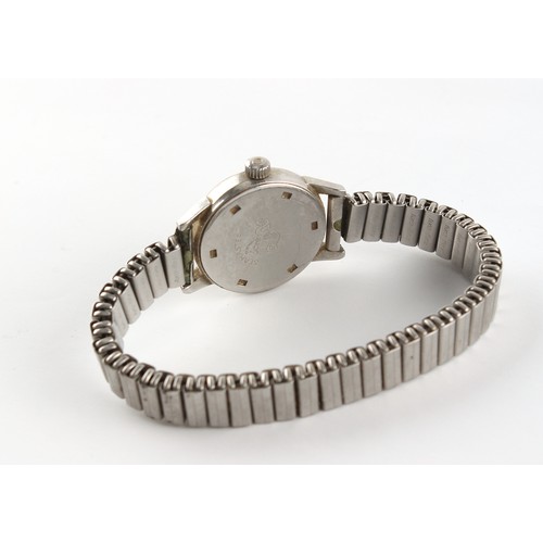 44 - Property of a lady - a lady's Omega Seamaster stainless steel wristwatch, 22mm diameter, appears to ... 