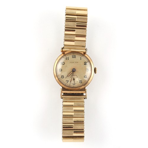 45 - Property of a lady - a 1950's gentleman's Fortex 9ct gold wristwatch, 28mm diameter, appears to be w... 