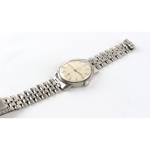 17 - Property of a deceased estate, a private collection of watches - a gentleman's Omega Seamaster 30 st... 