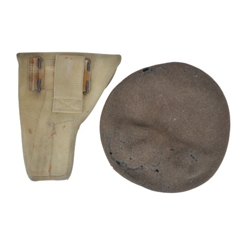 18 - WW2 Canadian Browning Hi Power Holster & REME Beret. Holster marked 'ZL&T' with date 1945. C... 