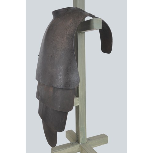 162 - WW1 German 'Sappenpanzer' Trench Armour. Scarce example of the second model trench armour this a sli... 