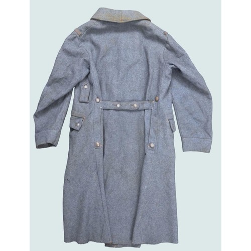 47 - WW1 French 22nd Infantry Regiment M15 Greatcoat. WW1 French infantry greatcoat of the Model 1915 wit... 