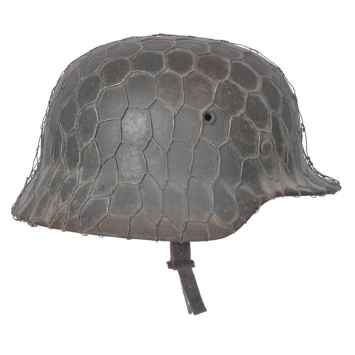 169 - WW2 German Chickenwire Camouflage Single Decal Army M40 Helmet. German M40 combat helmet with full b... 