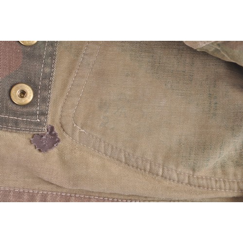131 - WW2 British First Pattern Paratrooper Denison Smock 1943. A large sized 7 Denison smock with intact ... 
