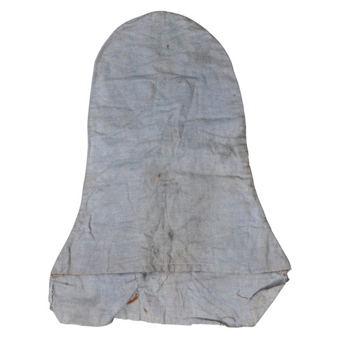77 - WW1 British PH Anti-Gas Hood 1915/16. A rare example of the PH Anti gas hood with internal tube , ex... 