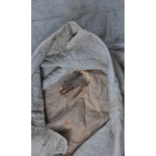 77 - WW1 British PH Anti-Gas Hood 1915/16. A rare example of the PH Anti gas hood with internal tube , ex... 