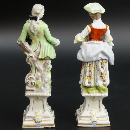 19 - A 19th century pair of Passau German porcelain figures. 18.5cm high.