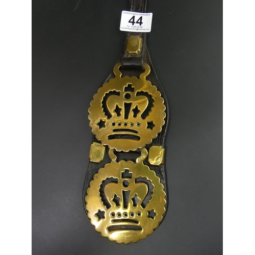 44 - Heavy horse strap with Royal Crown brasses. 51cm long.